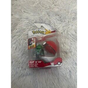 New Pokemon Bulbasaur + Poke Ball Clip N Go Toy